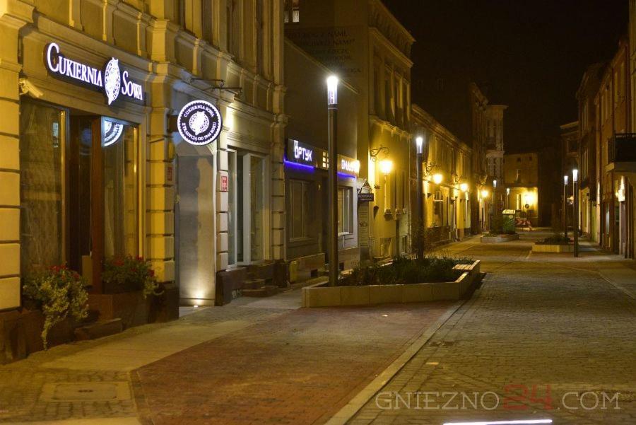 Marzec Apartamenty Gniezno Exterior foto