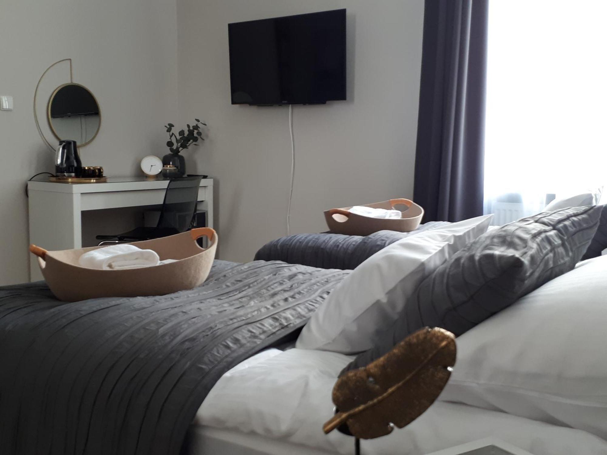 Marzec Apartamenty Gniezno Cameră foto