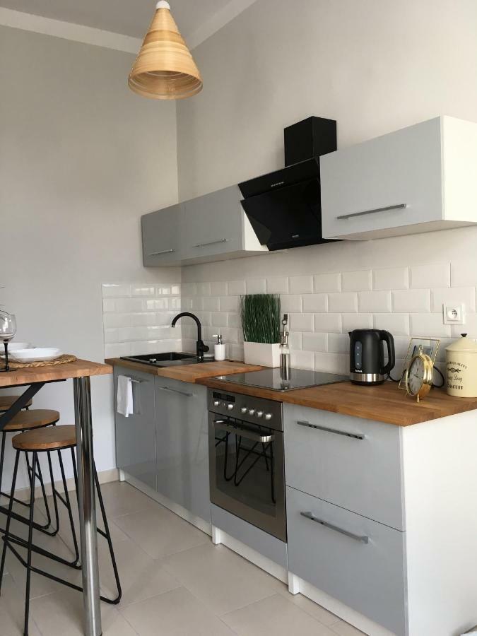 Marzec Apartamenty Gniezno Exterior foto